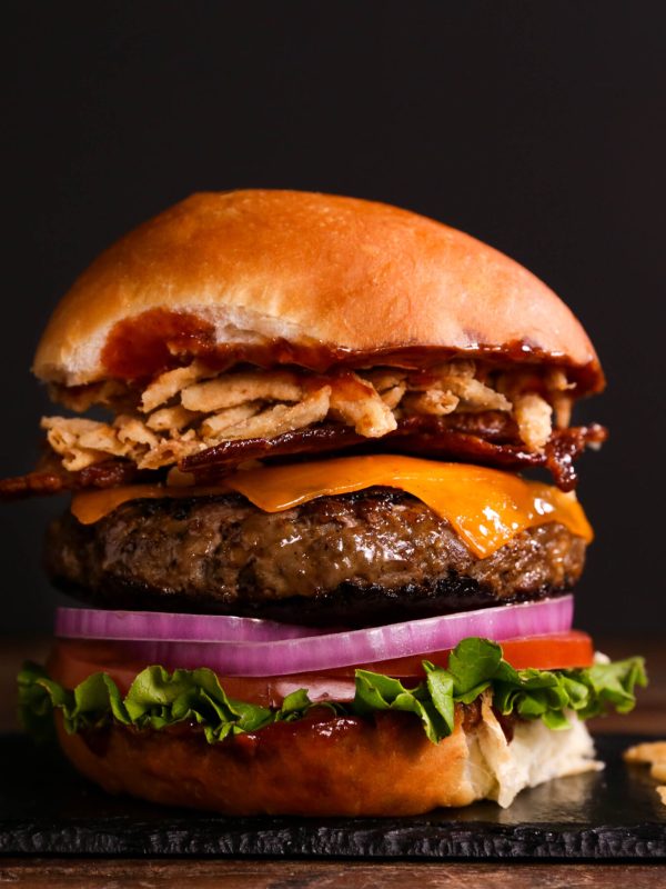 dlm-gourmet-burger---cheddar-bacon-1